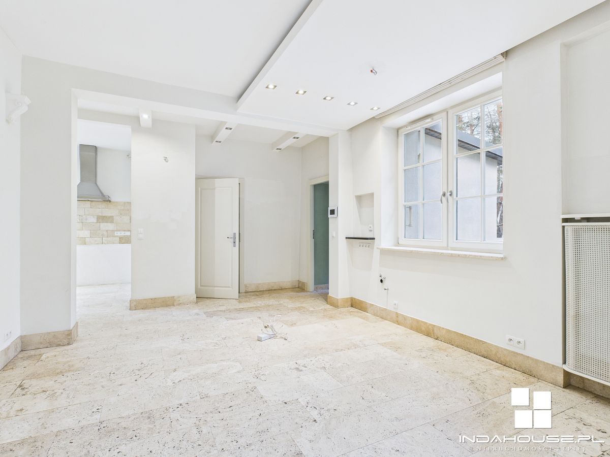 Komfortowy dom - unikalny ogród  ze starodrzewiem  (15)