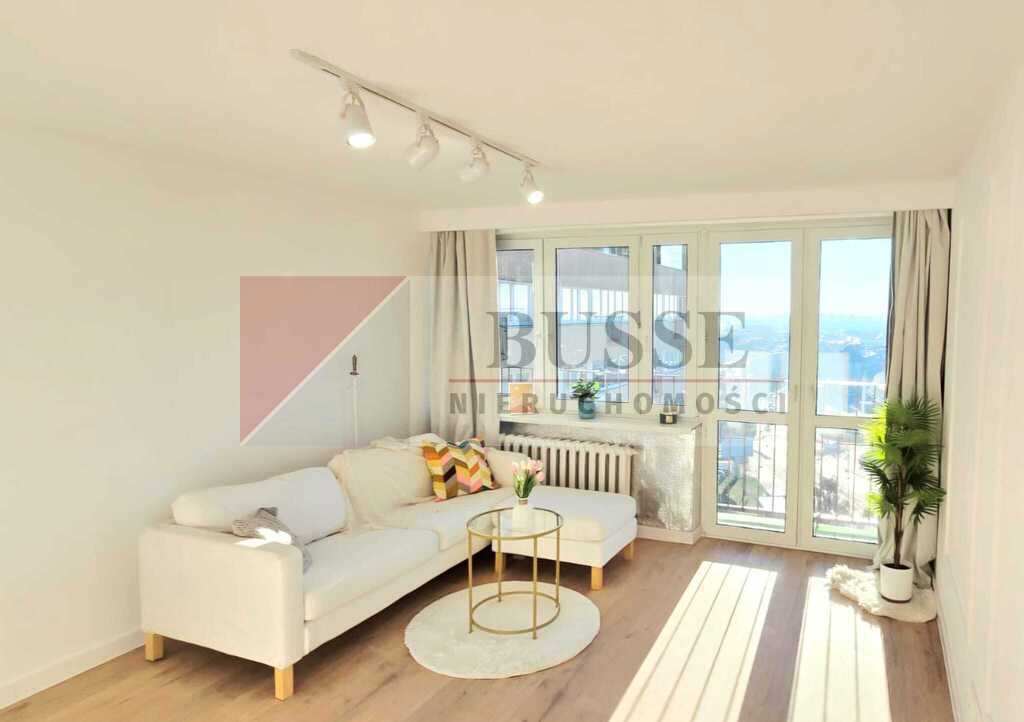 3 pokoje na 1. piętrze - stan idealny (1)