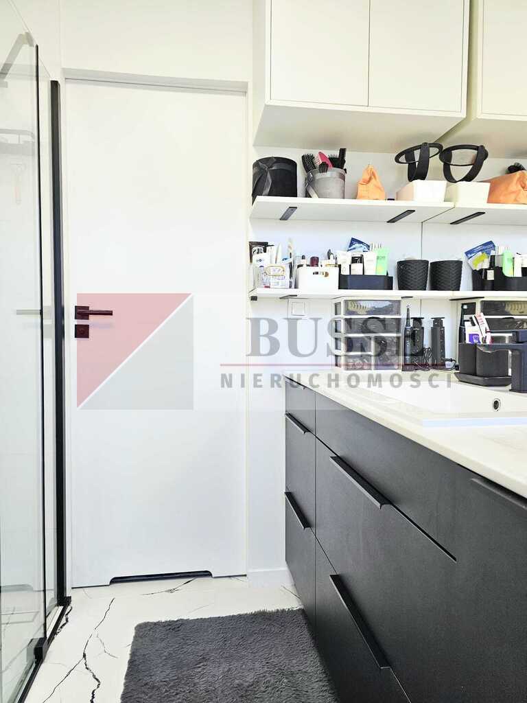 2 pok. na parterze z ogródkiem i m. parkingowym! (14)