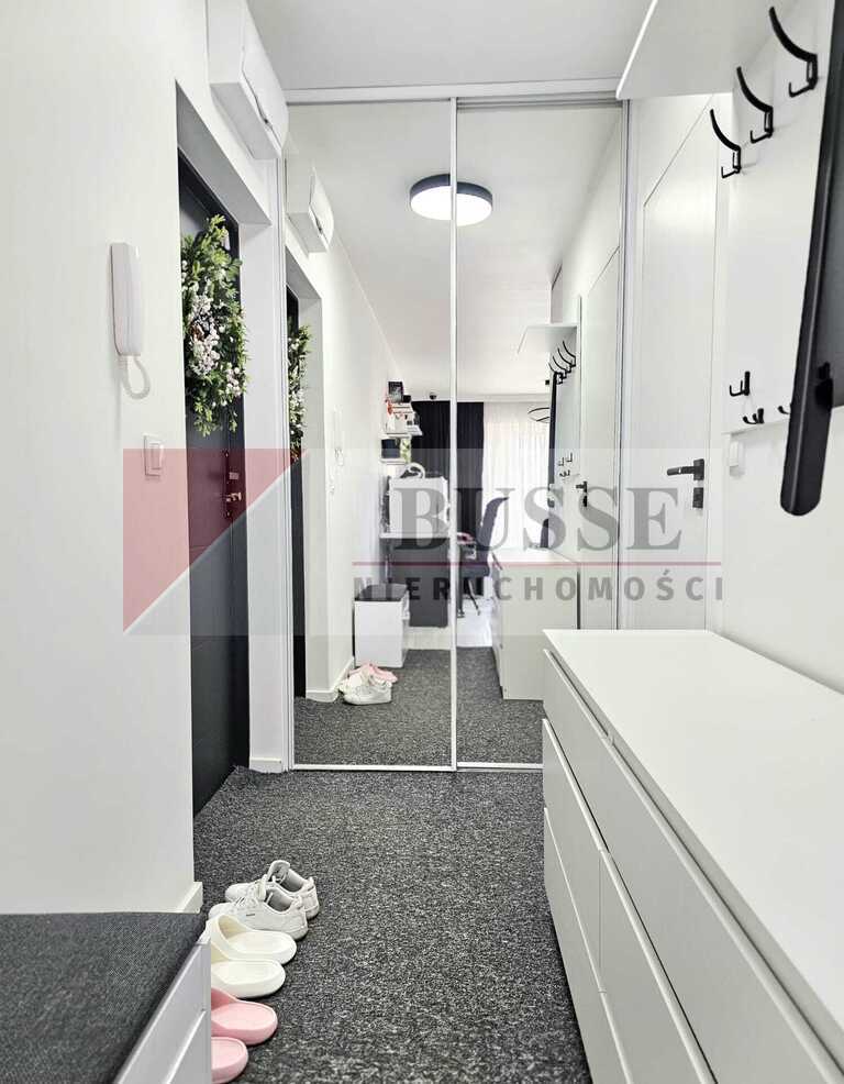 2 pok. na parterze z ogródkiem i m. parkingowym! (15)