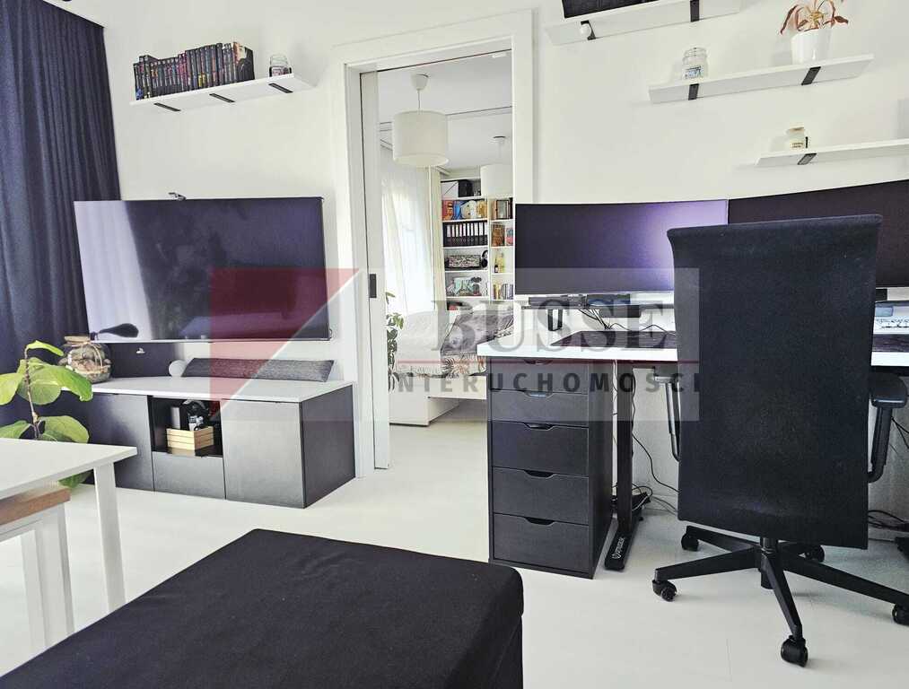 2 pok. na parterze z ogródkiem i m. parkingowym! (3)