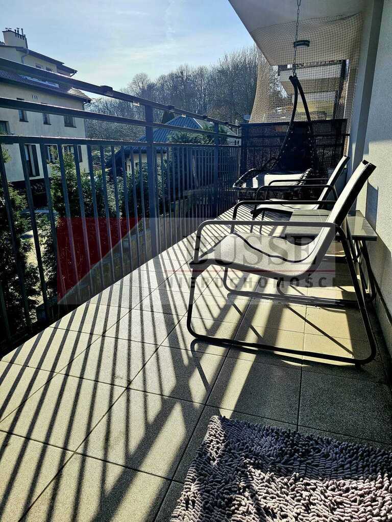 2 pok. na parterze z ogródkiem i m. parkingowym! (16)