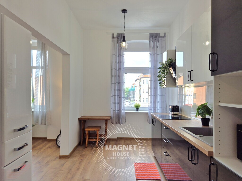 Komfortowe 2 pokoje po remoncie blisko Centrum (6)