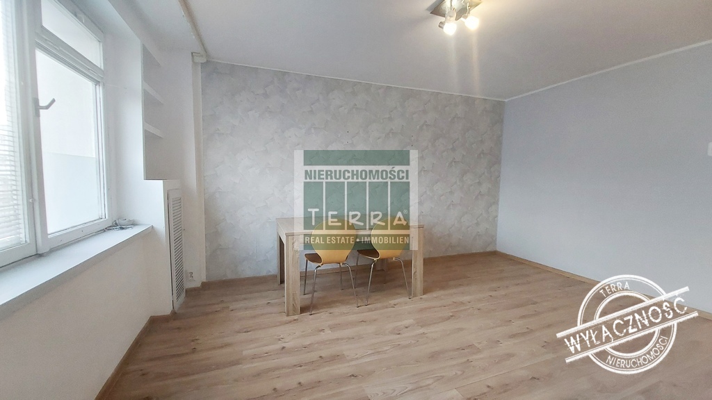 Słoneczne 2 pokoje w bloku z cegły (8)