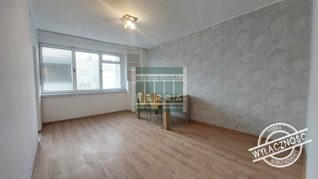 Słoneczne 2 pokoje w bloku z cegły (2)