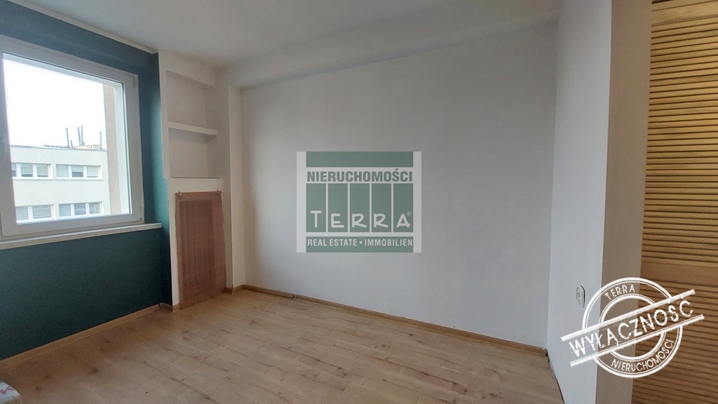 Słoneczne 2 pokoje w bloku z cegły (11)