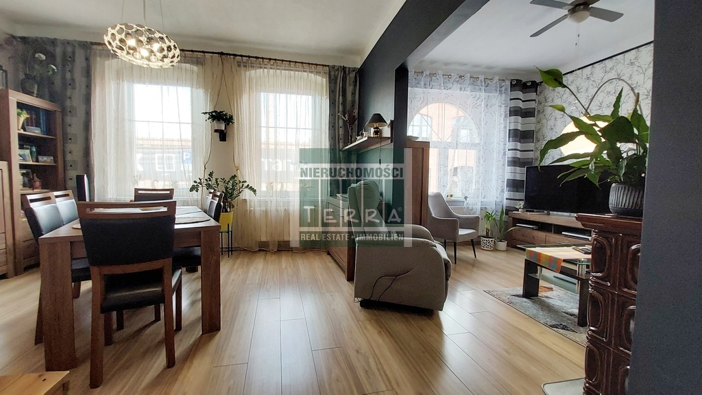 Mieszkanie z ogródkiem w odrestaurowanej kamienicy (5)
