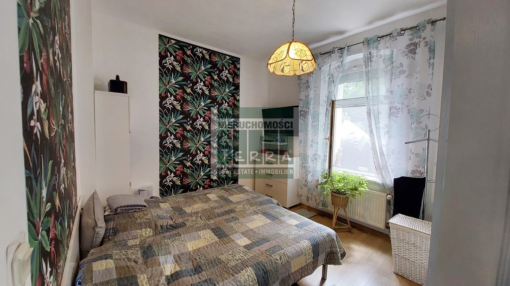 Mieszkanie z ogródkiem w odrestaurowanej kamienicy (12)