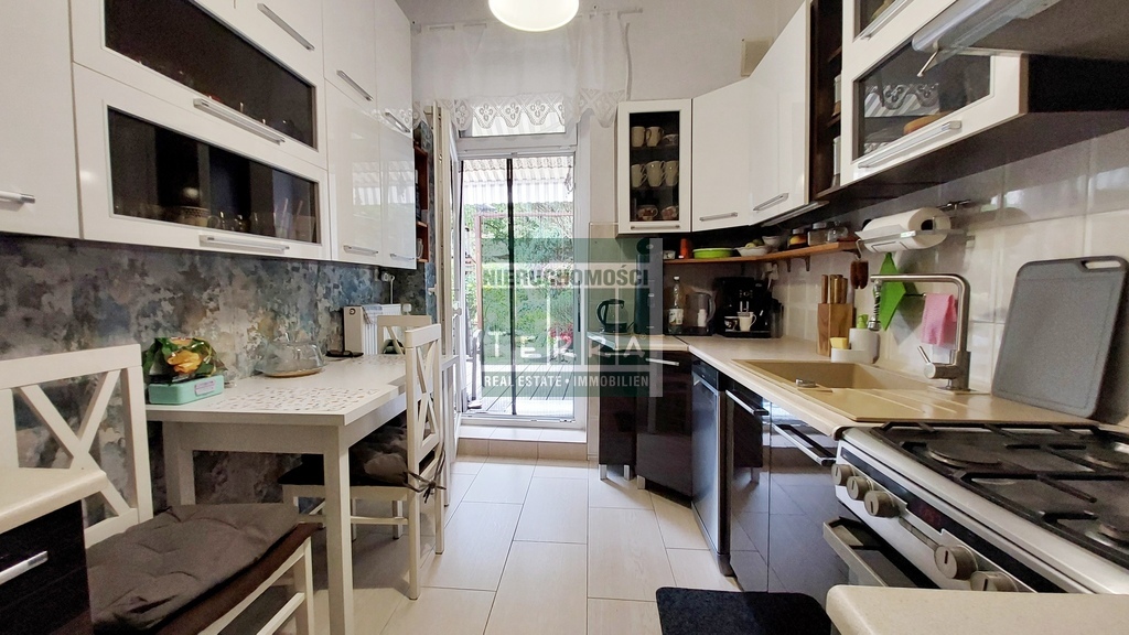 Mieszkanie z ogródkiem w odrestaurowanej kamienicy (7)