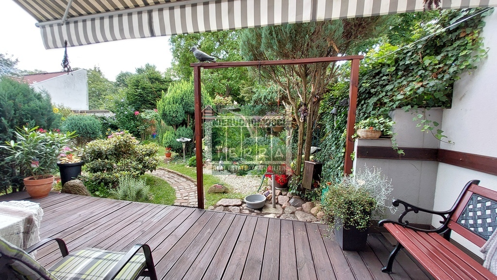 Mieszkanie z ogródkiem w odrestaurowanej kamienicy (1)