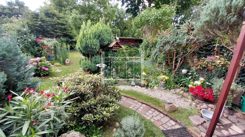 Mieszkanie z ogródkiem w odrestaurowanej kamienicy (9)