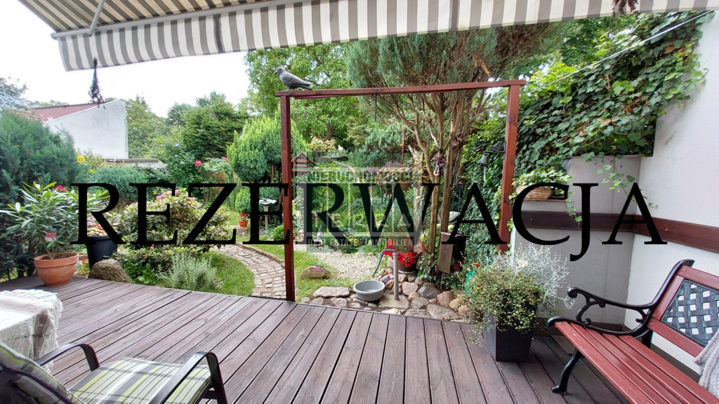 Mieszkanie z ogródkiem w odrestaurowanej kamienicy (1)