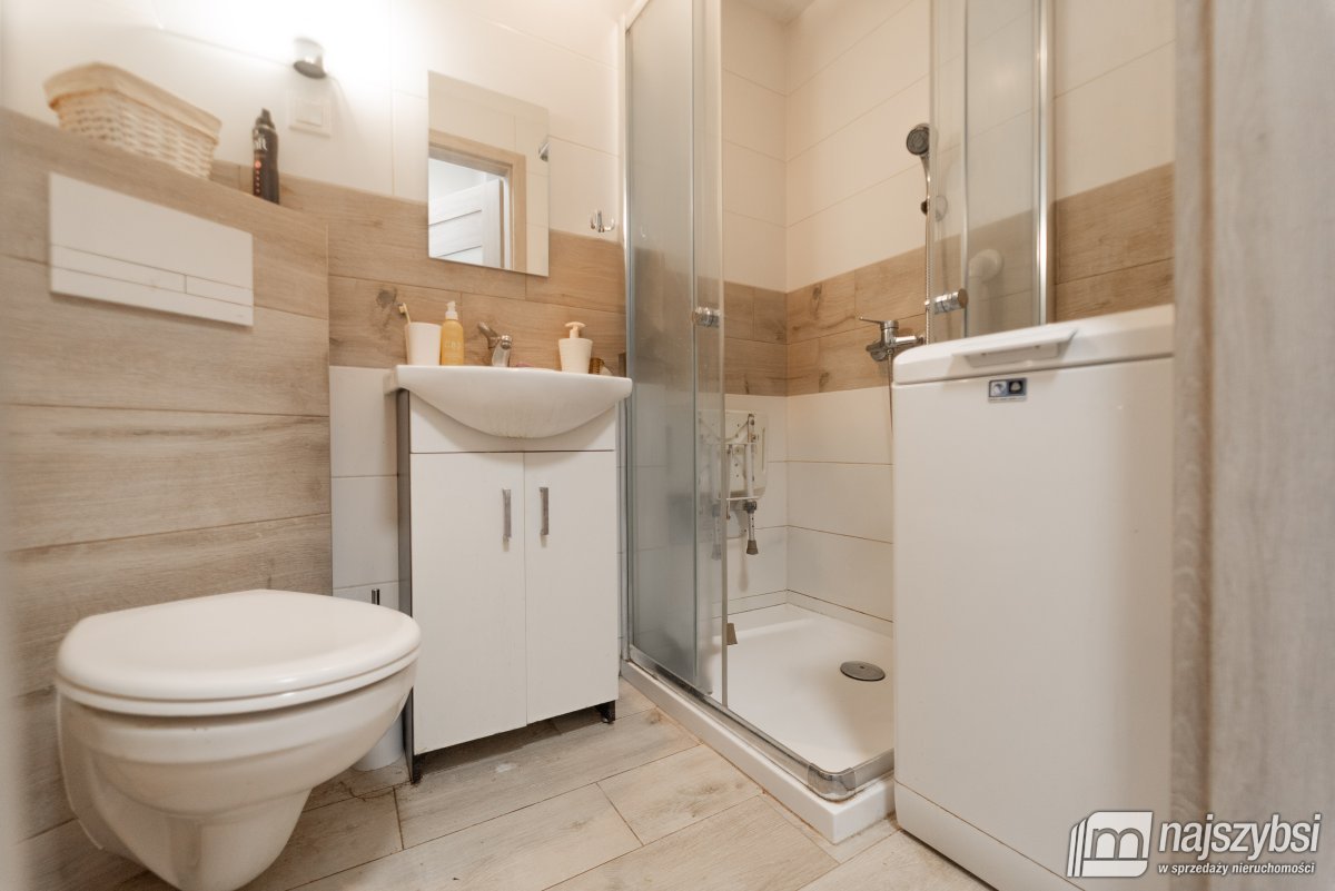 Płoty- kawalerka w centrum (12)