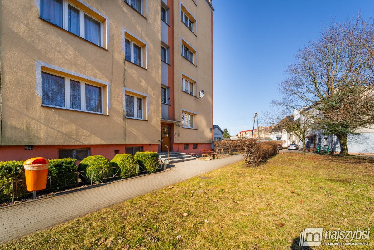 Płoty- kawalerka w centrum (2)