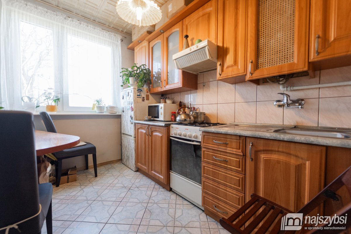 Płoty- kawalerka w centrum (8)