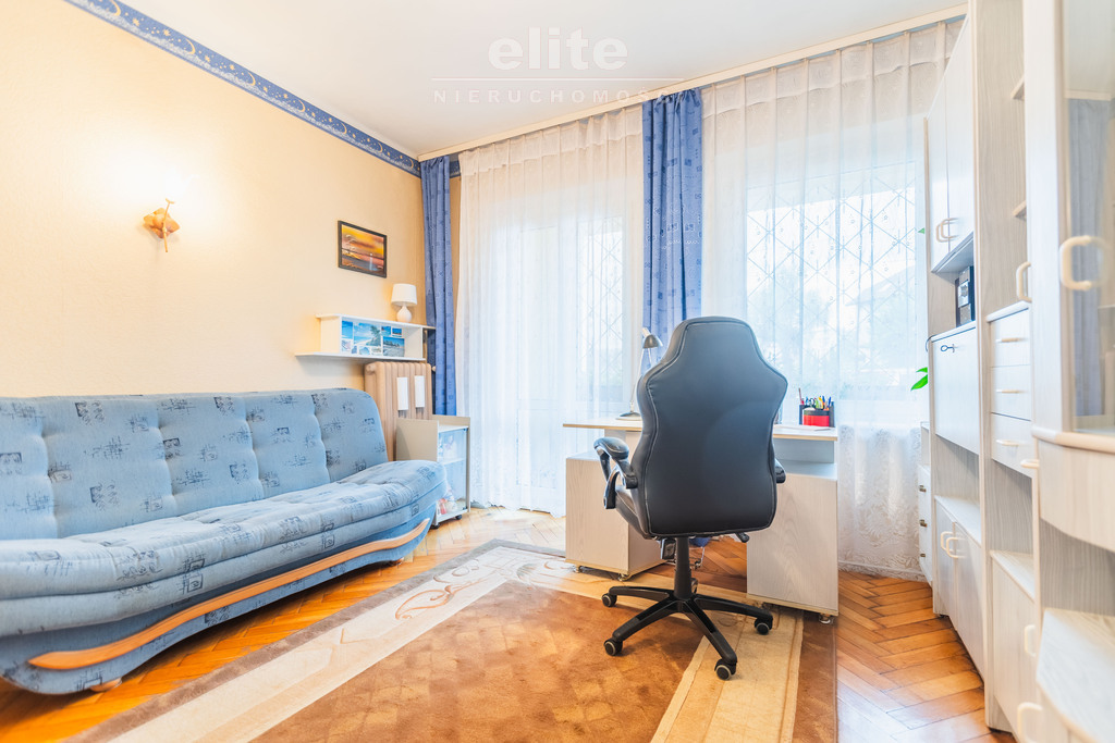 Pogodno 3 pokoje na siedzibę firmy . (8)