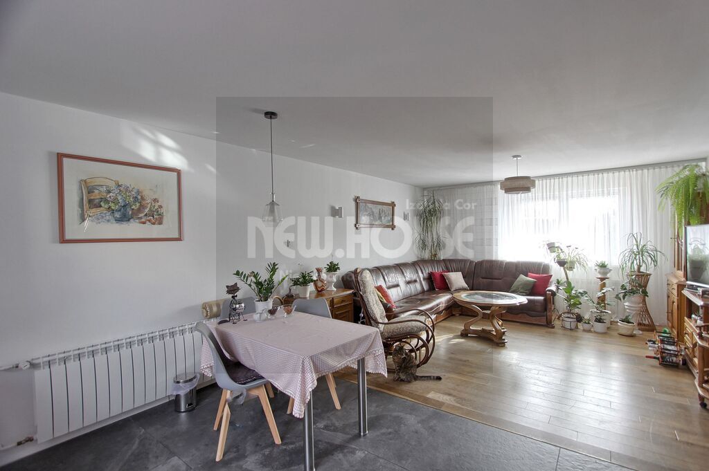 Dom nad jeziorem (7)