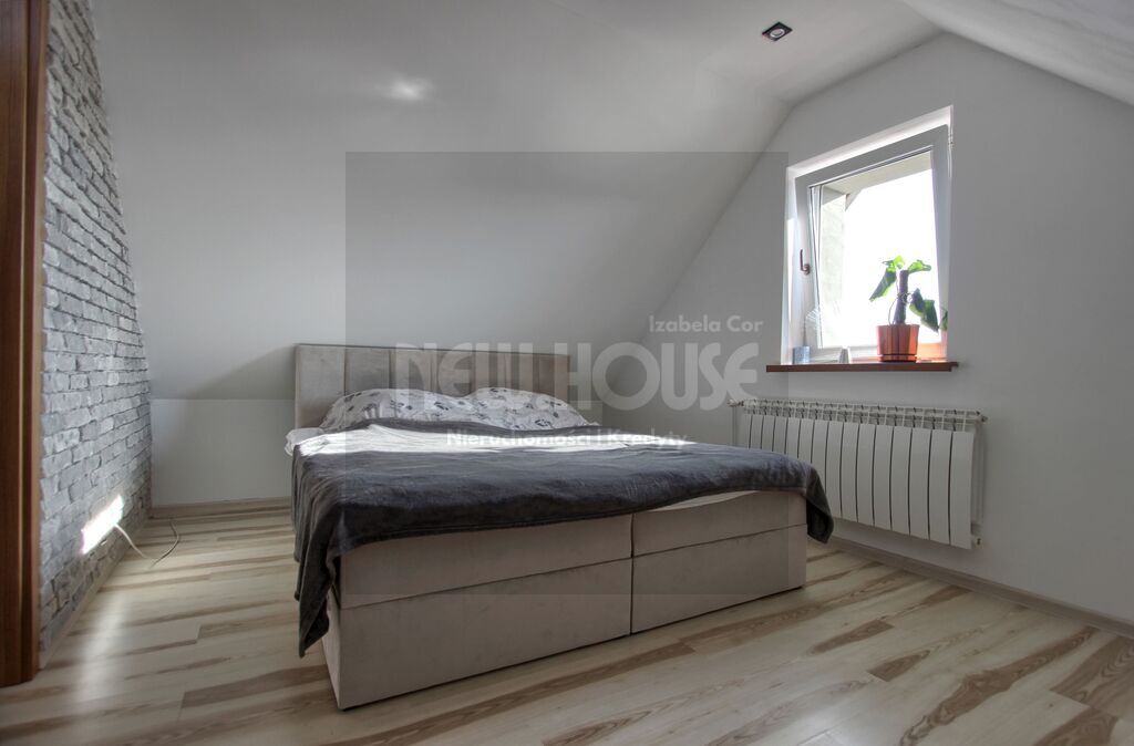 Dom nad jeziorem (20)