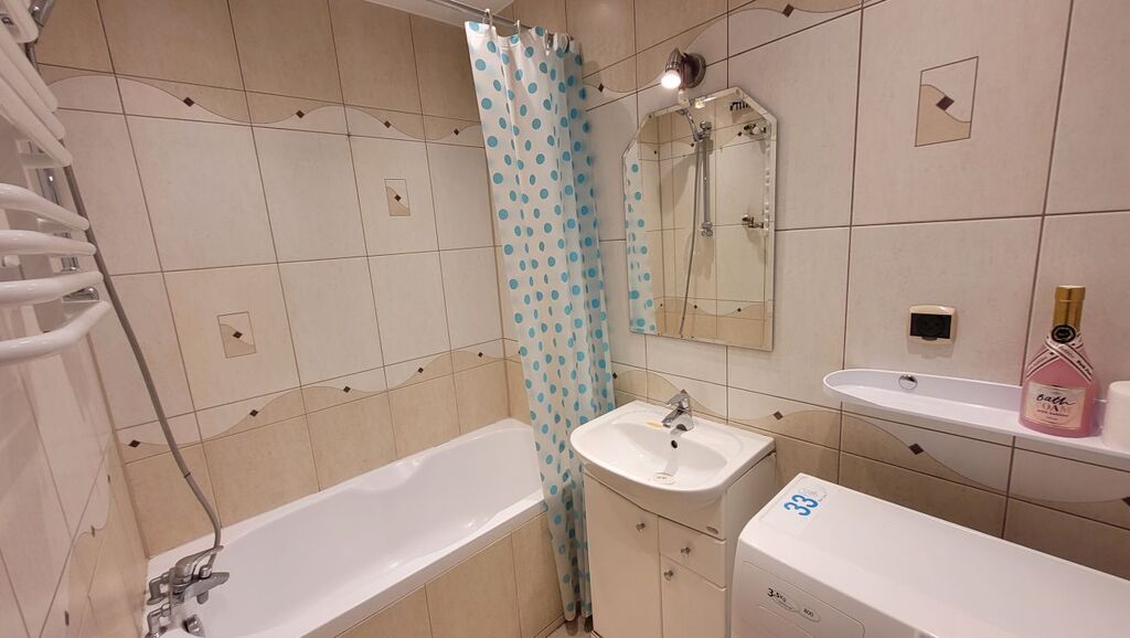 2 pokoje na osiedlu Przyjażni (5)