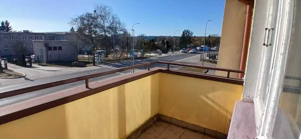 3-pokoje z dużym garażem w cenie ul. Hoża (3)