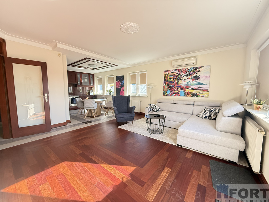 Komfortowy apartament przy Pl.Batorego z garażem (1)