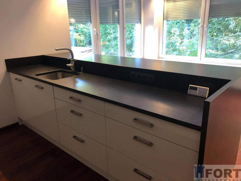 Duży rodzinny dom przy jeziorze (2)