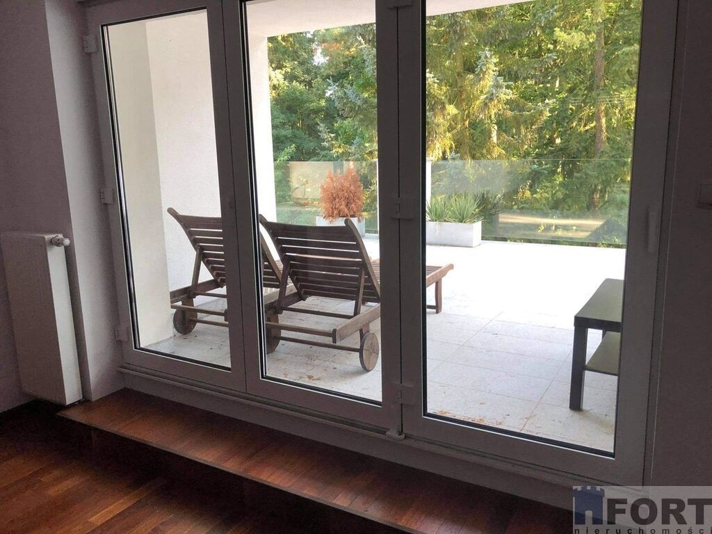 Duży rodzinny dom przy jeziorze (5)