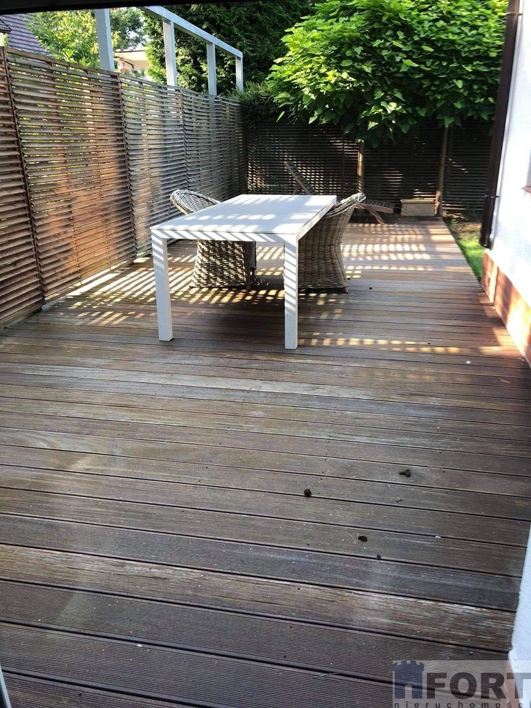 Duży rodzinny dom przy jeziorze (7)