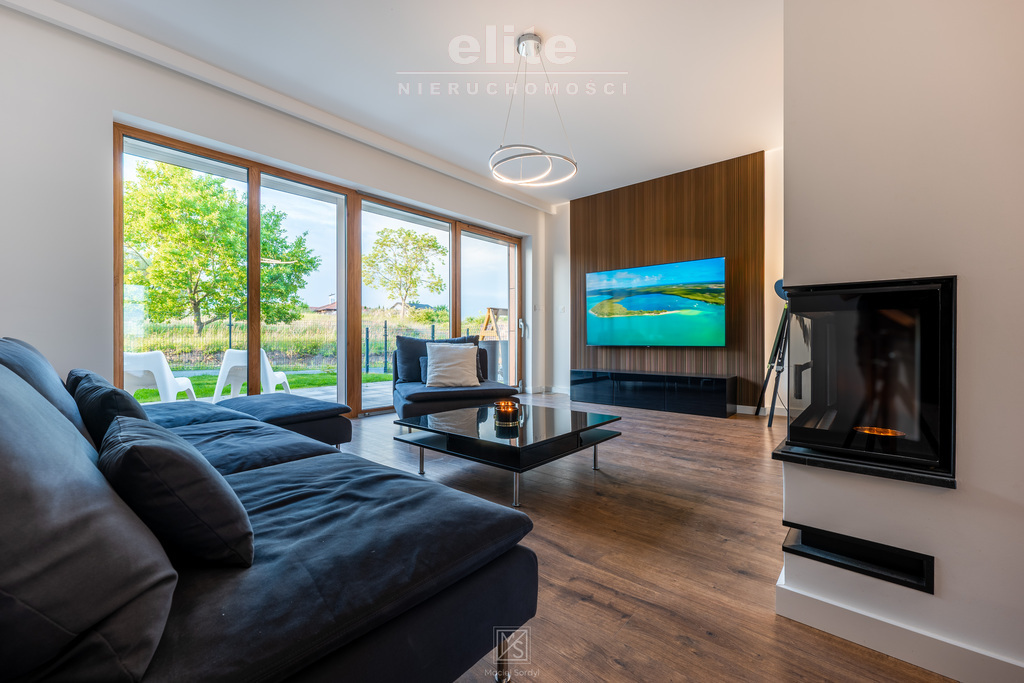 Siadło Dolne przestronny segment z ogródkiem (1)