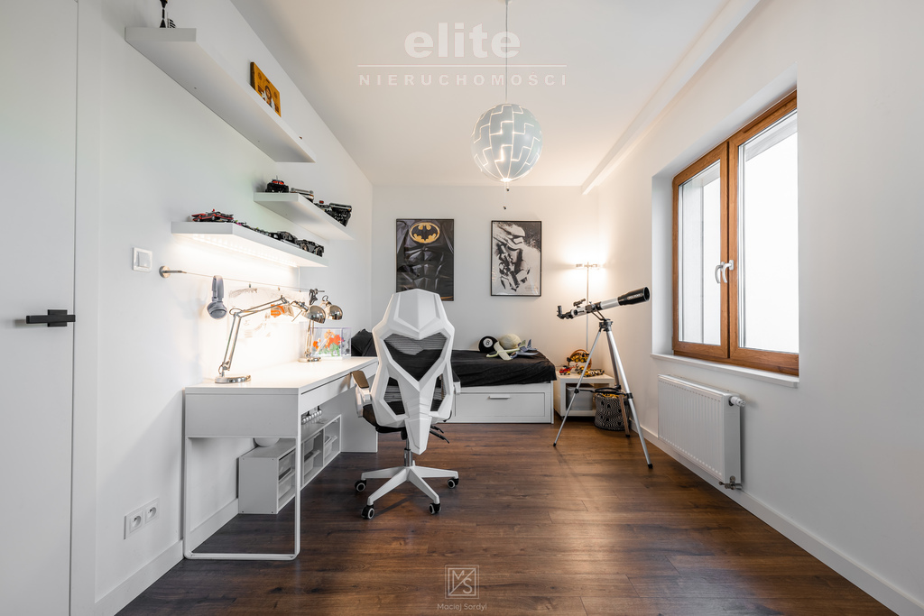 Siadło Dolne przestronny segment z ogródkiem (13)