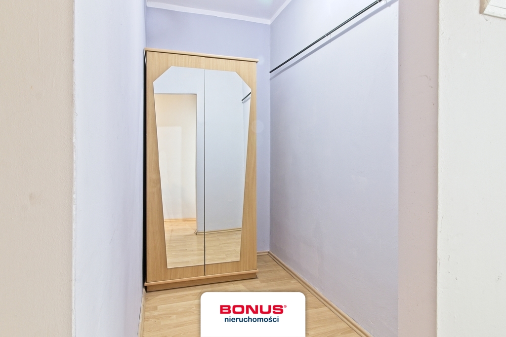 Duża kawalerka w świetnej lokalizacji. (5)