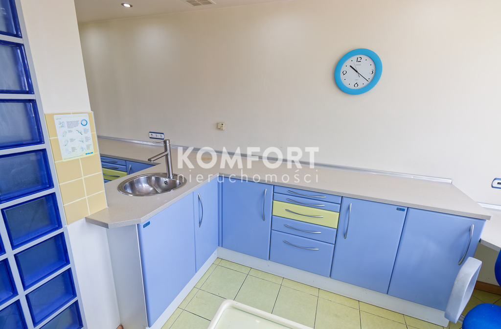 Gabinet Stomatologiczny 3 stanowiskowy. (11)