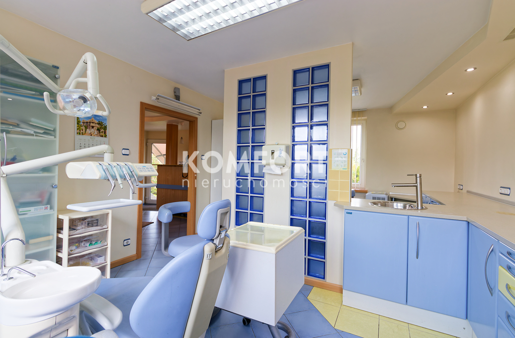 Gabinet Stomatologiczny 3 stanowiskowy. (14)