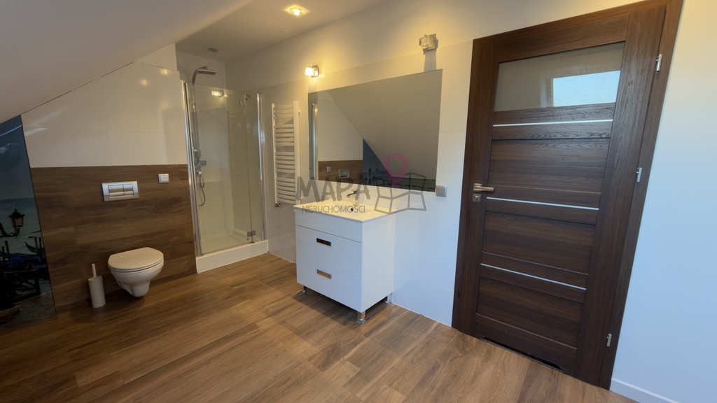 Dom wolno stojący | Tanowo | 6 pokoi (18)