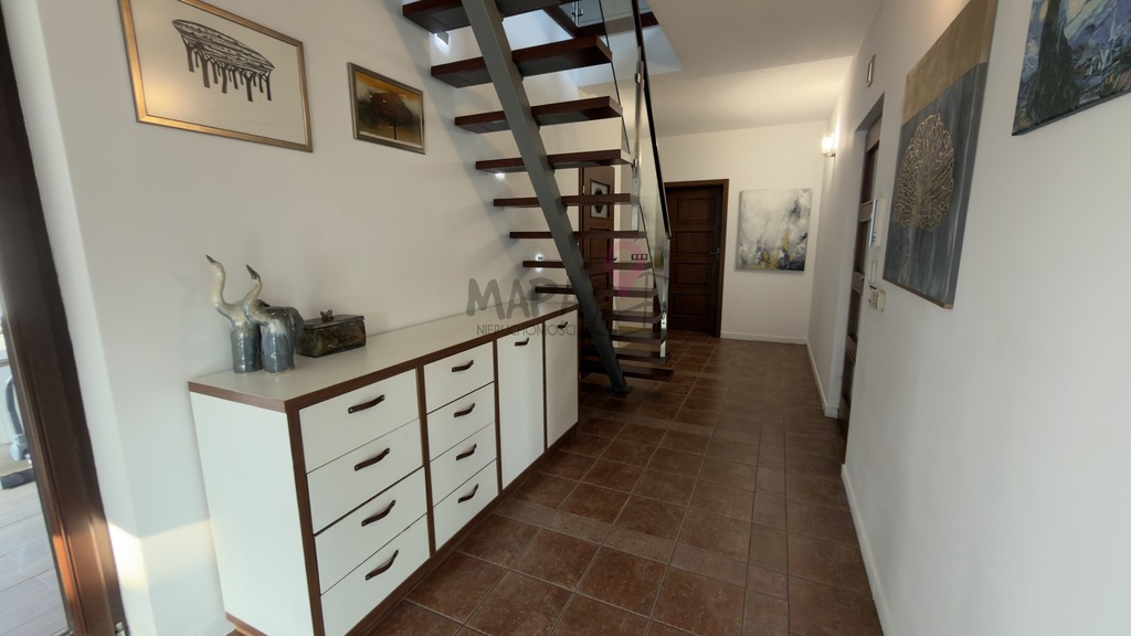 Dom wolno stojący | Tanowo | 6 pokoi (15)