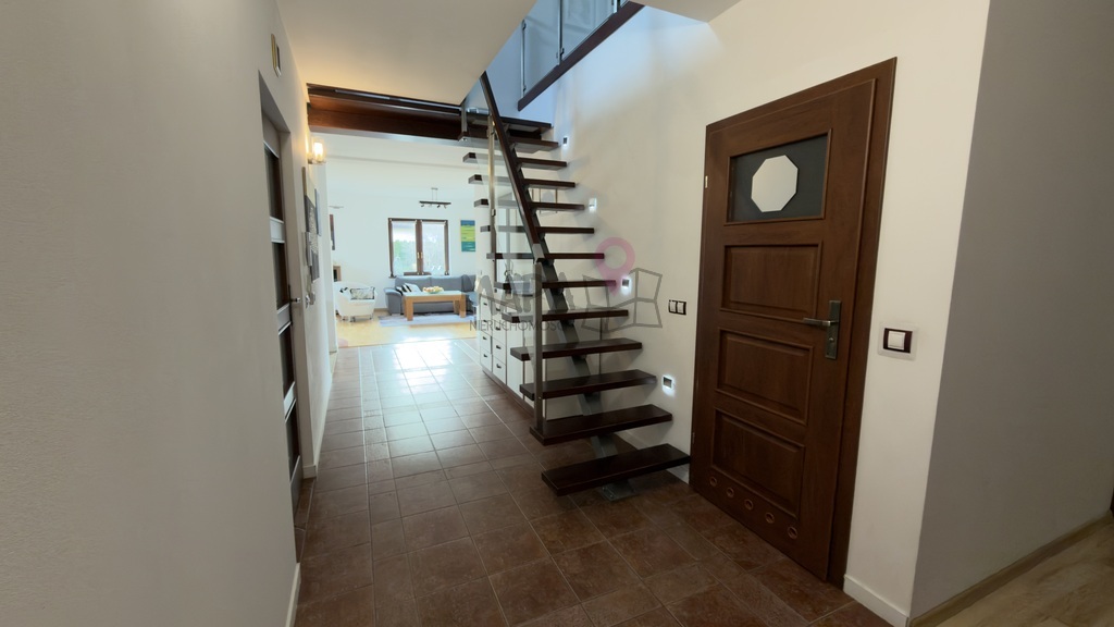 Dom wolno stojący | Tanowo | 6 pokoi (16)