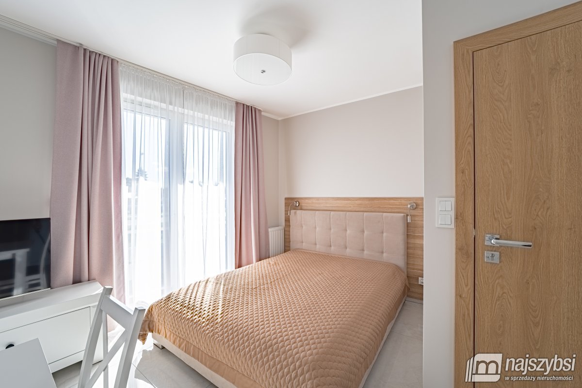 Kołobrzeg-Apartament -400 do morza! (15)