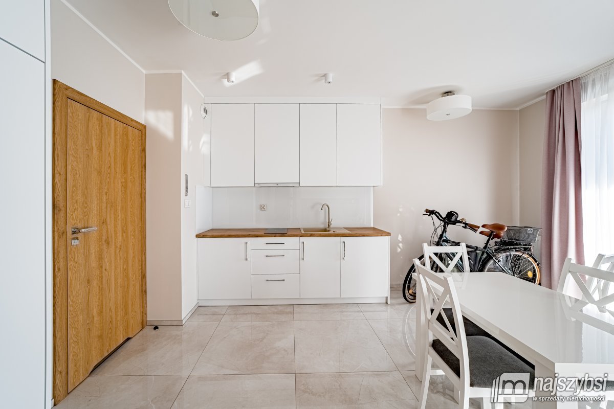 Kołobrzeg-Apartament -400 do morza! (16)