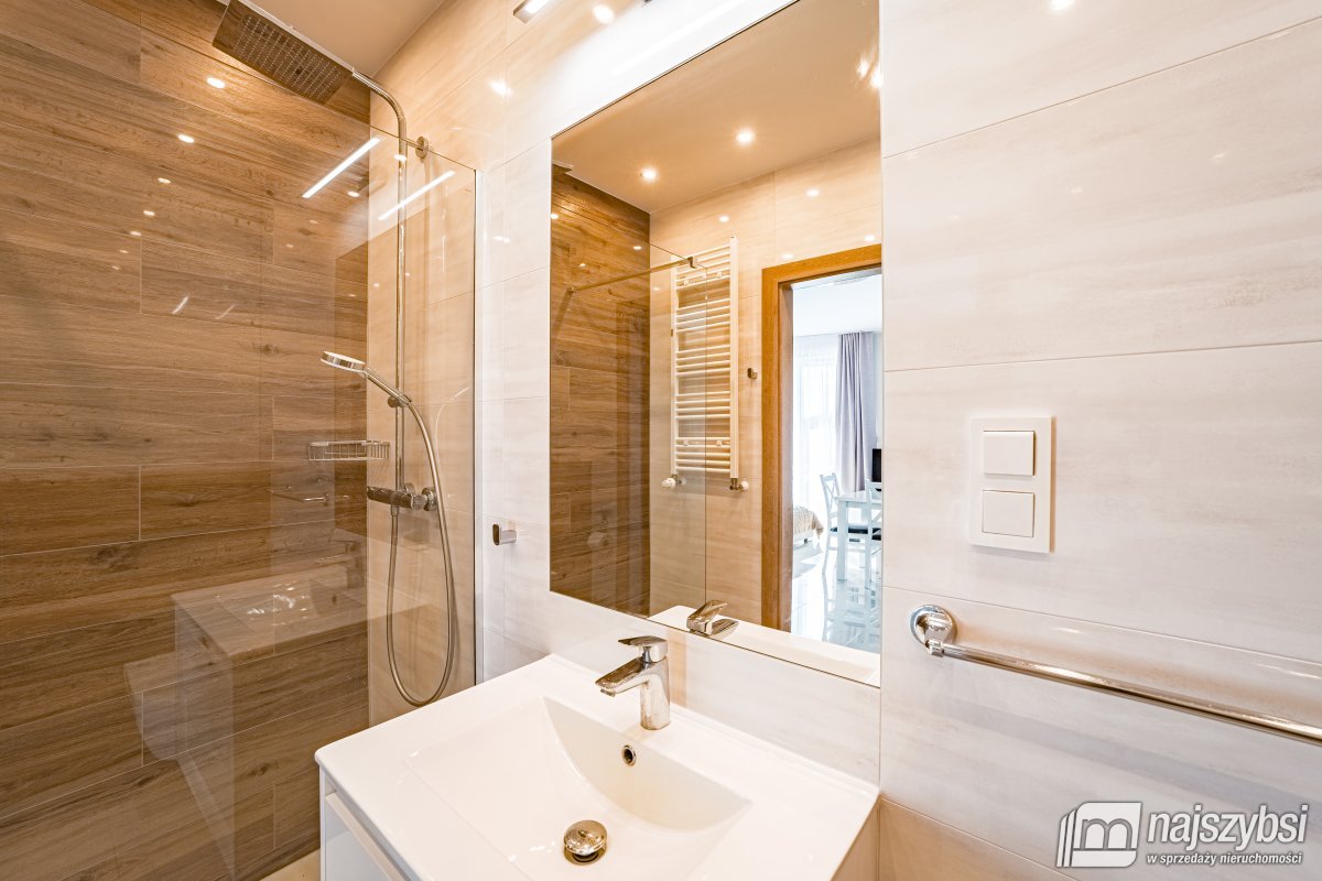 Kołobrzeg-Apartament -400 do morza! (18)