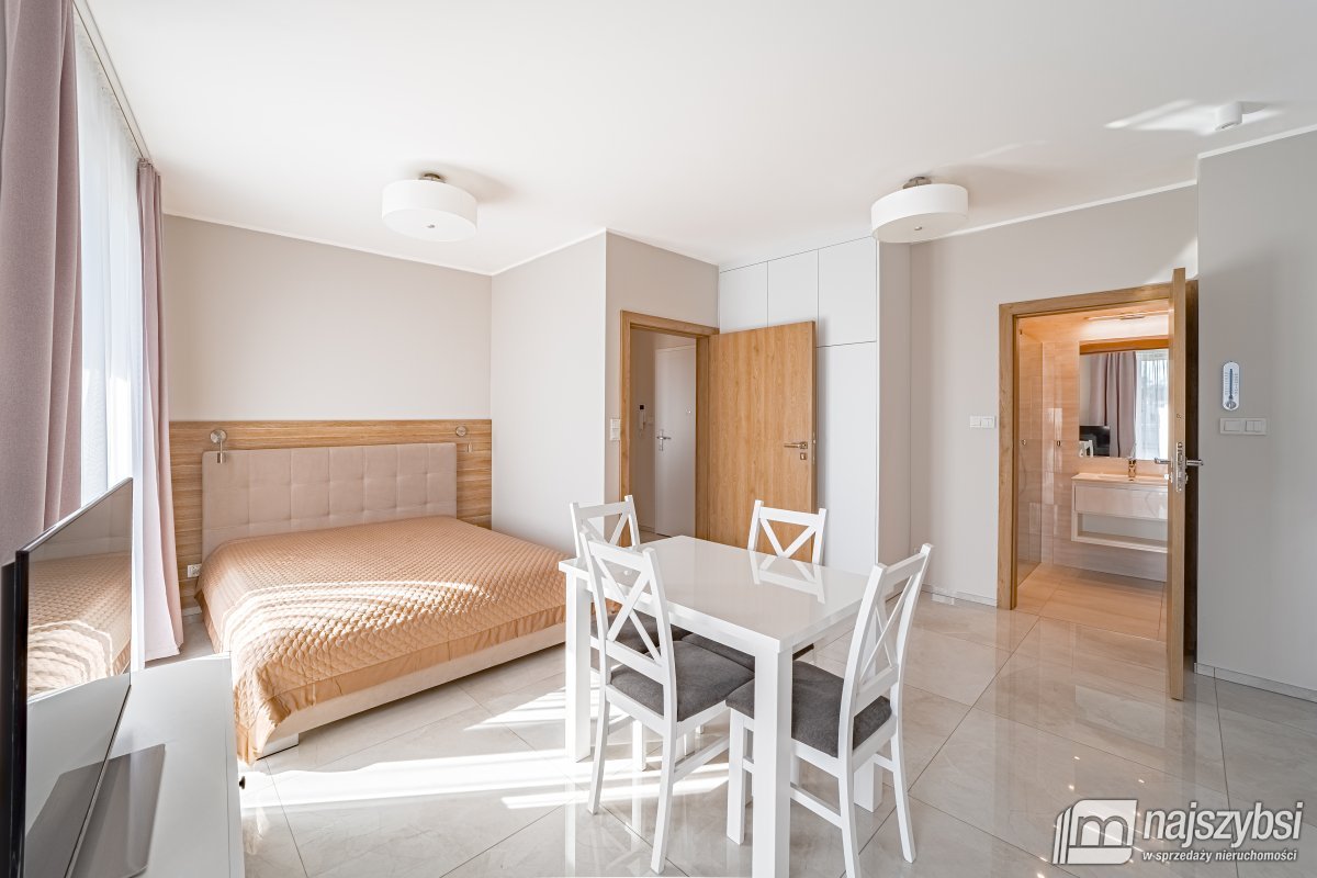 Kołobrzeg-Apartament -400 do morza! (9)