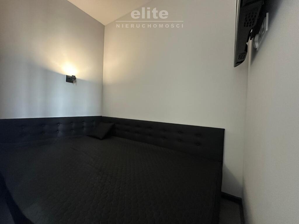 Jasne Błonia kawalerka na wynajem po remoncie (13)