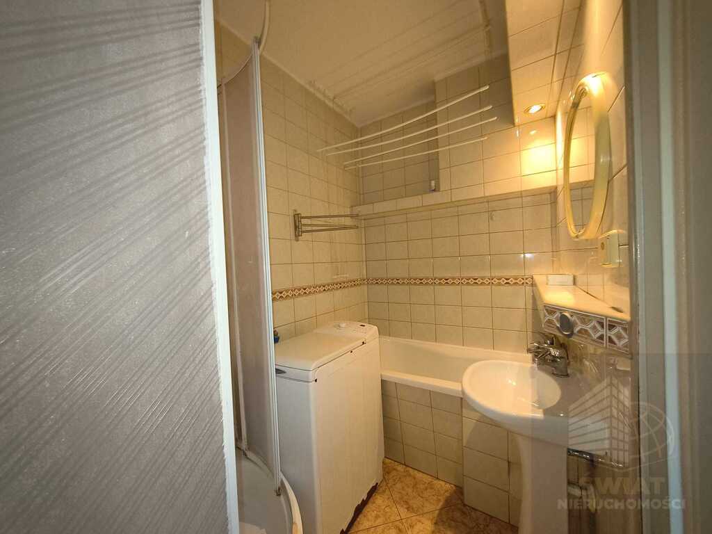 2 pokoje z balkonem i osobną kuchnią (6)