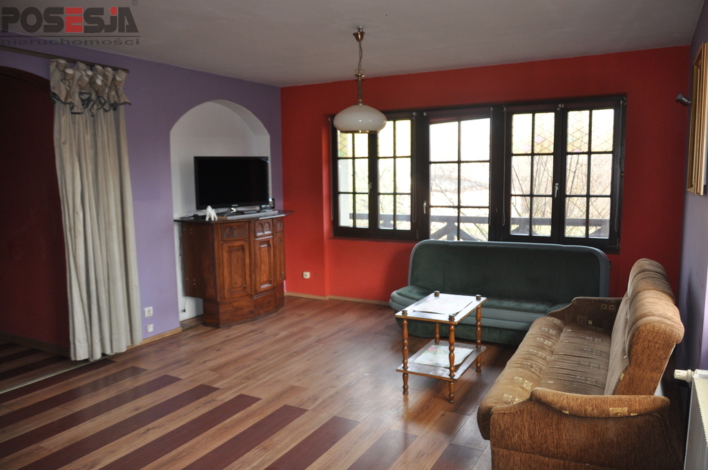 Dom także na działalność, 4pok., 2 łaz.; 2 kuchnie (1)