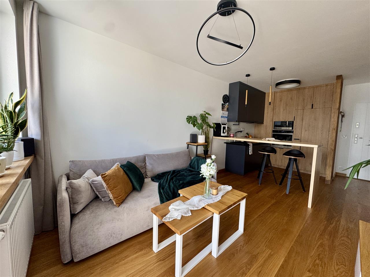 Włoska, os. UE, 2 pokoje z ogródkiem + garaż (2)