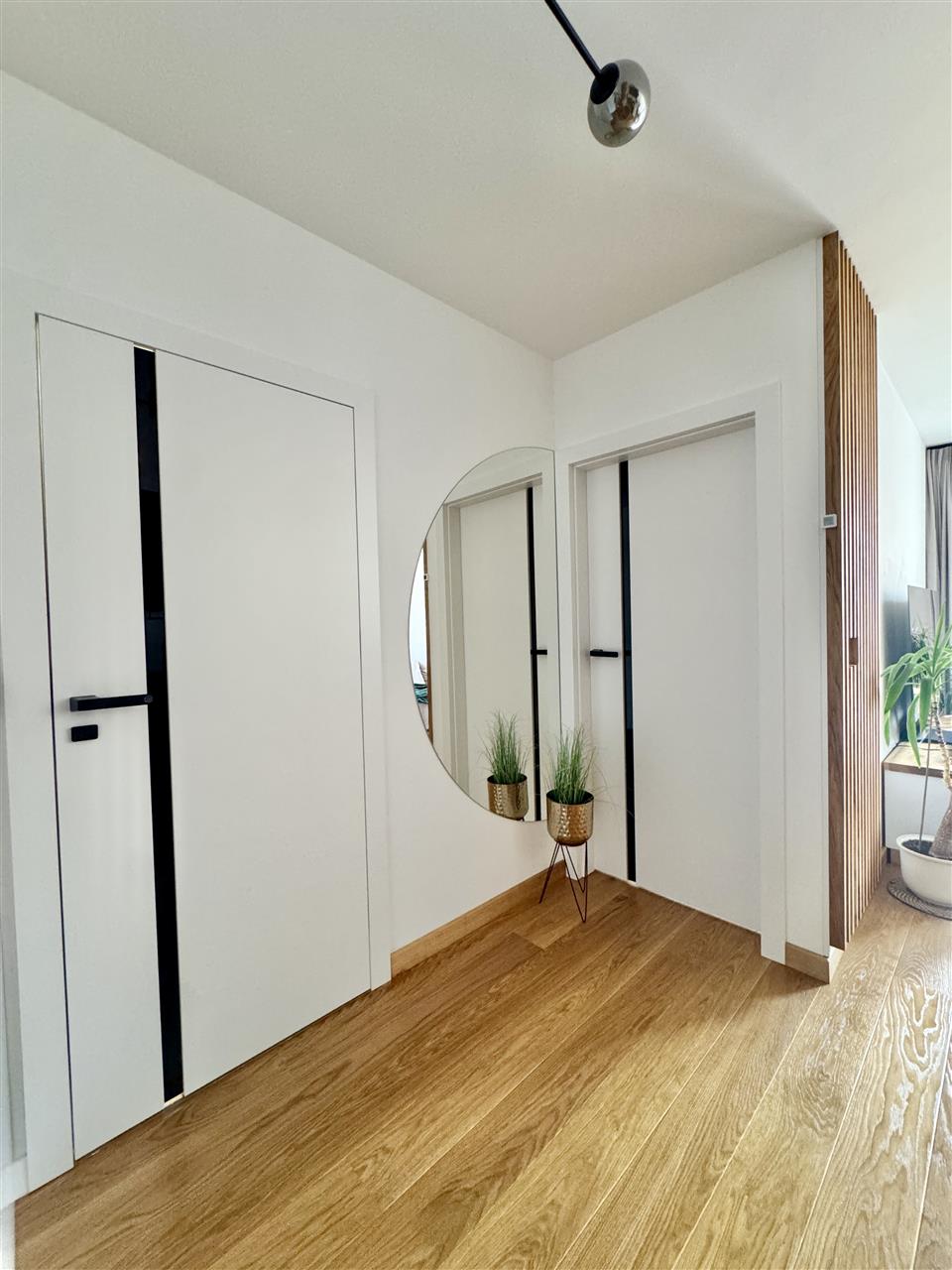 Włoska, os. UE, 2 pokoje z ogródkiem + garaż (9)