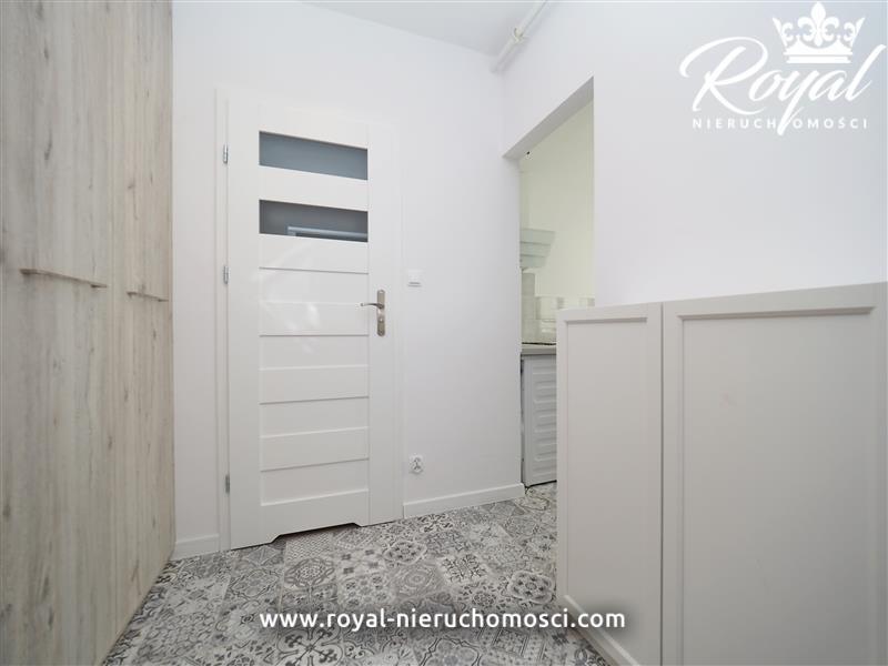 Duża kawalerka 38 m2 blisko centrum po remoncie ! (8)