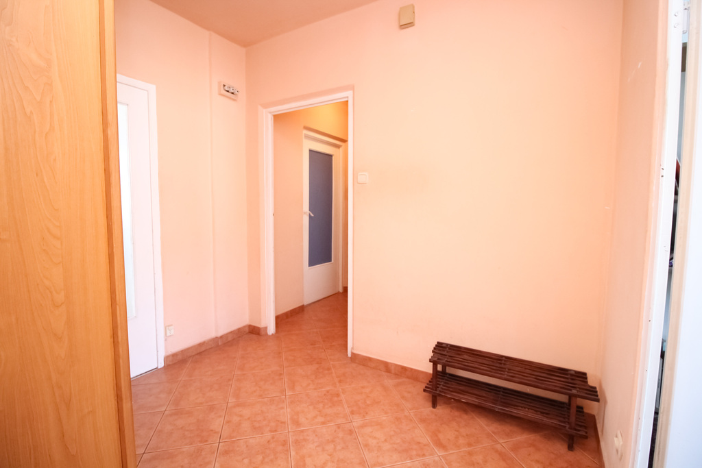 Os.Pyrzyckie> 4 pok. > oddzie.kuchnia > III piętro (12)