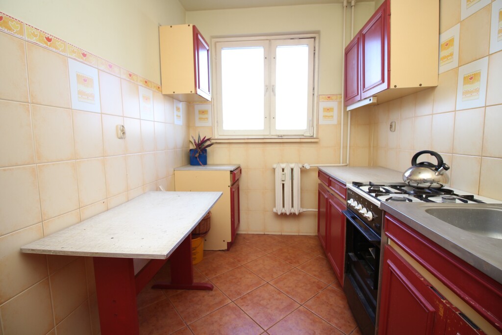 Os.Pyrzyckie> 4 pok. > oddzie.kuchnia > III piętro (5)