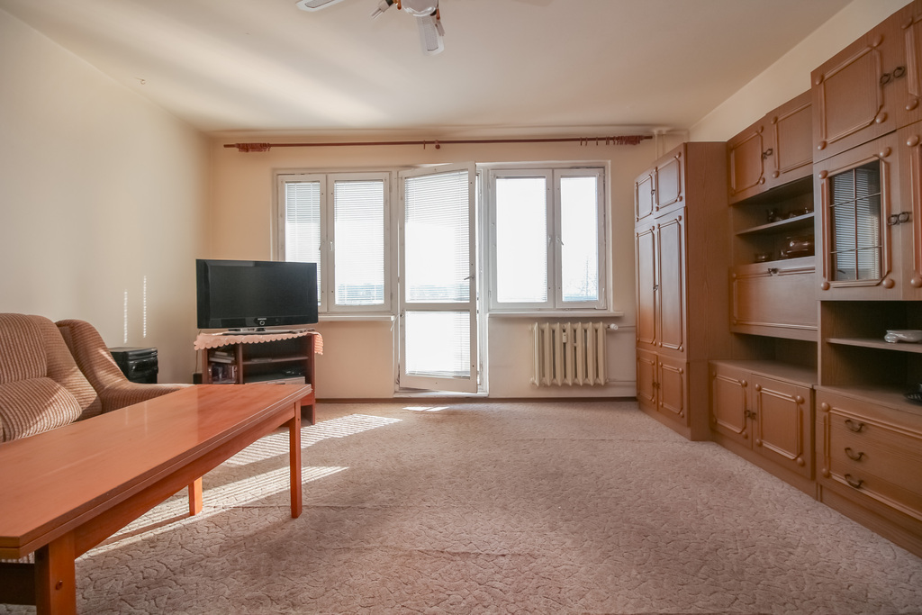 Os.Pyrzyckie> 4 pok. > oddzie.kuchnia > III piętro (10)