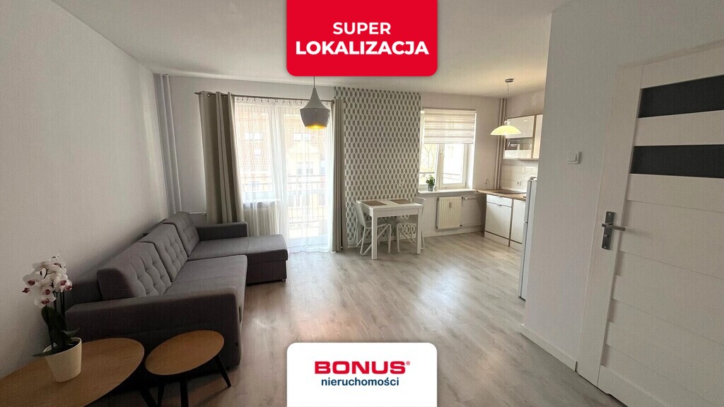 Ładna kawalerka z dużym balkonem (1)